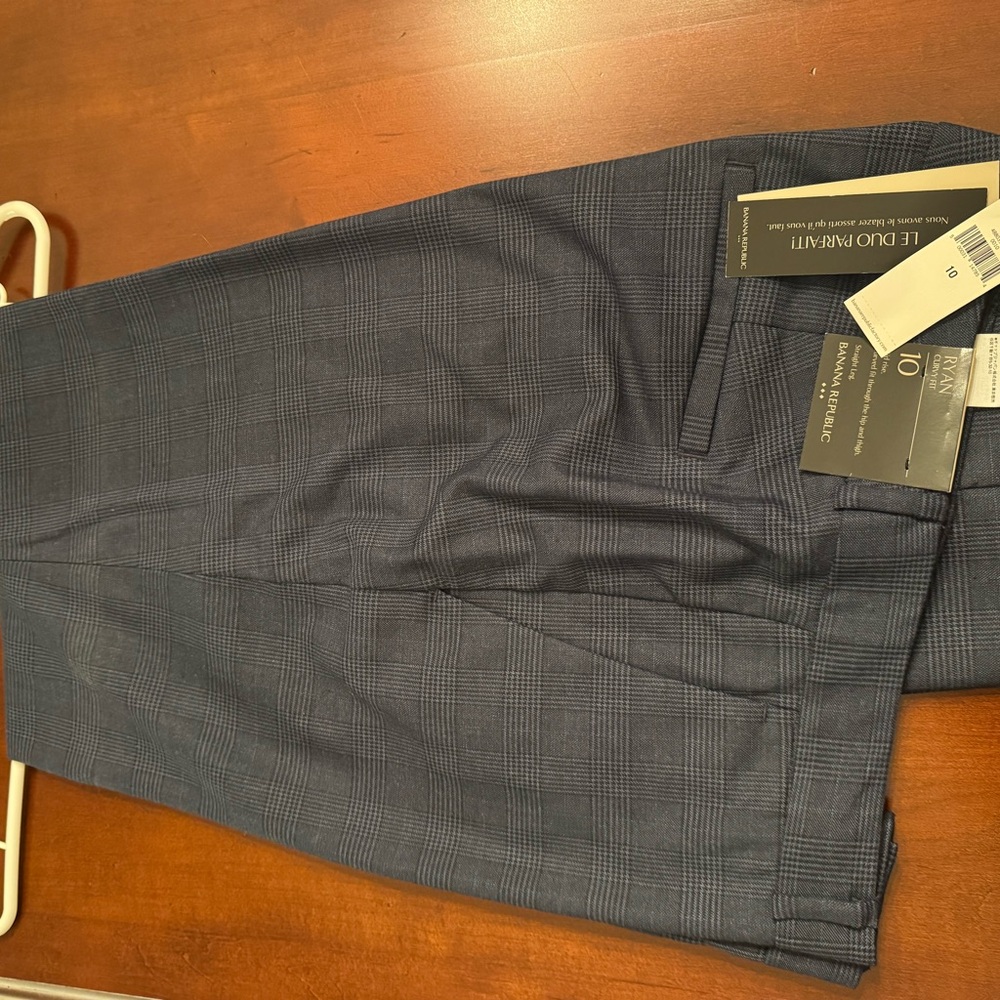 Banana Republic Blue Plaid 3 piece suit: Trousers, Blazer & Skirt. All matching.